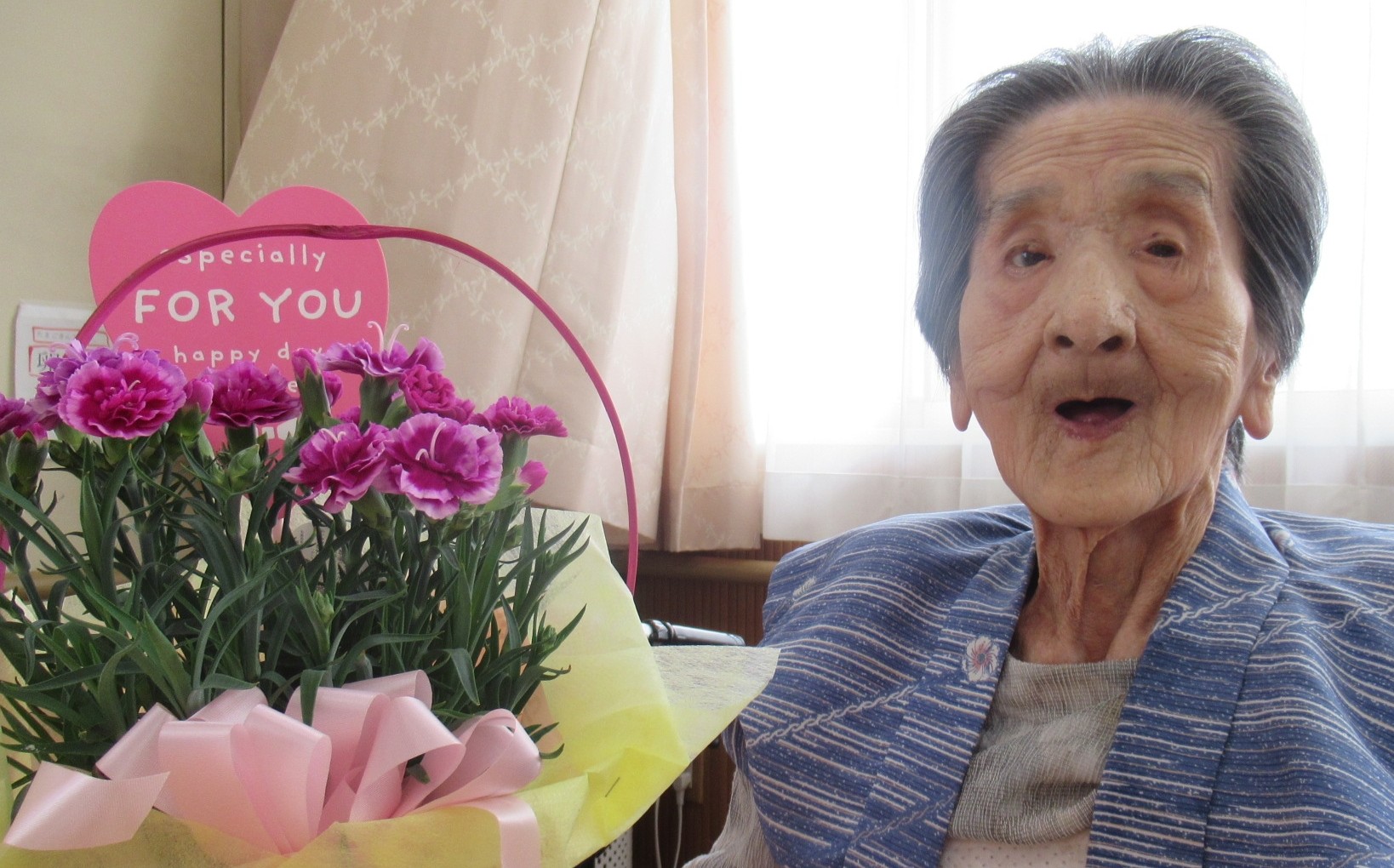 母の日のお花が届きました！（特養）