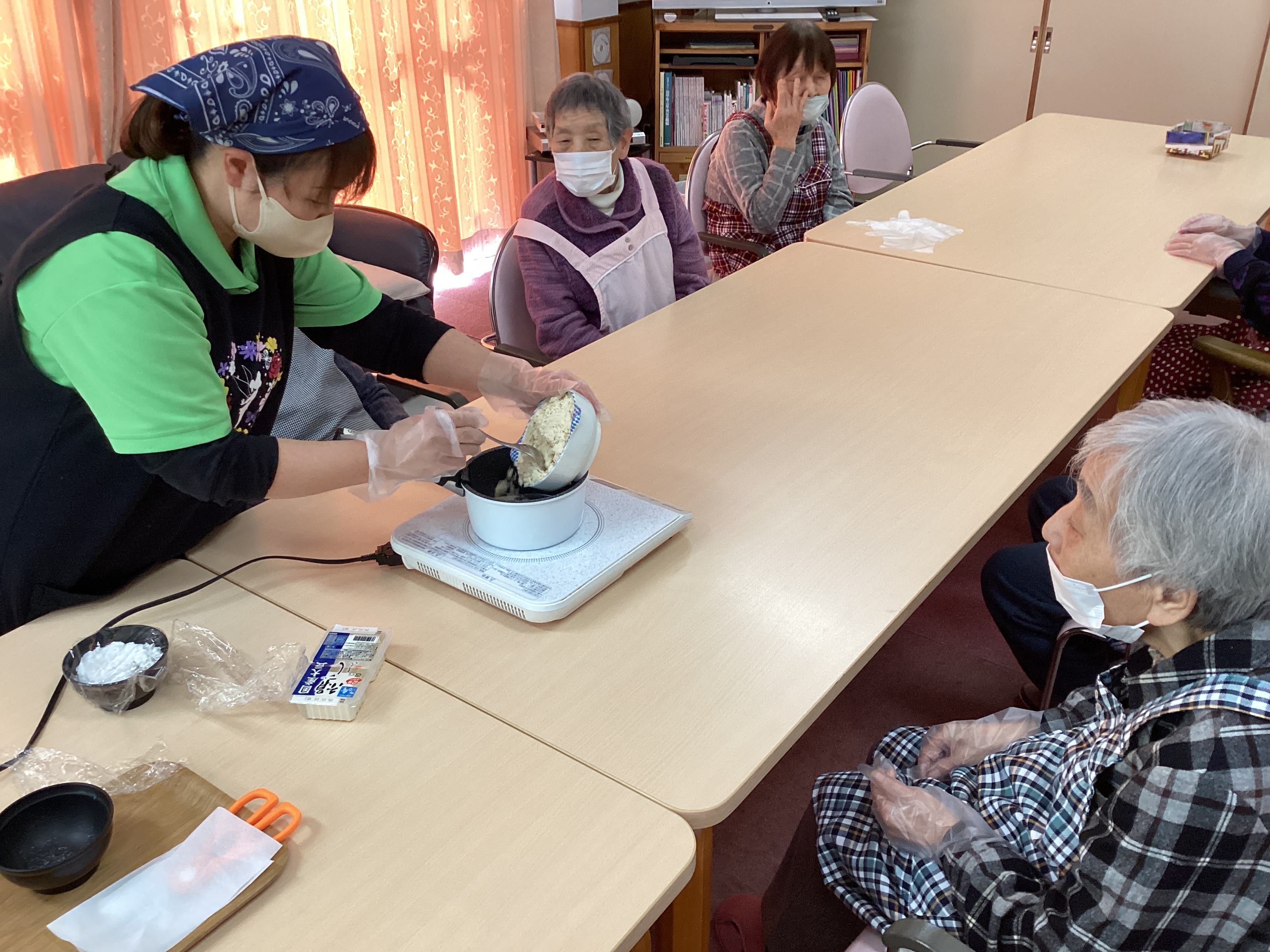ひまわりの家　１月クッキング
